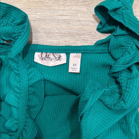 Green Ruffle Strap Tank Top - Picture 2 of 2